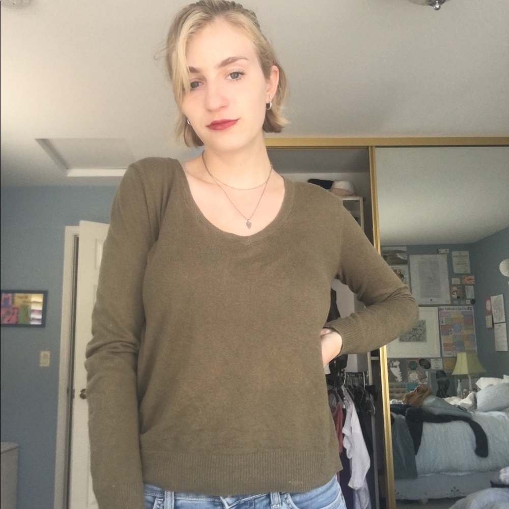 BP Size Small Green Sweater